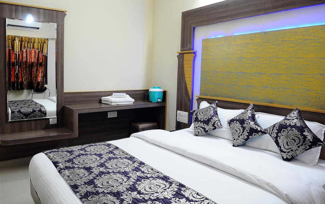 Hotel Bansi Dwarka  Luaran gambar