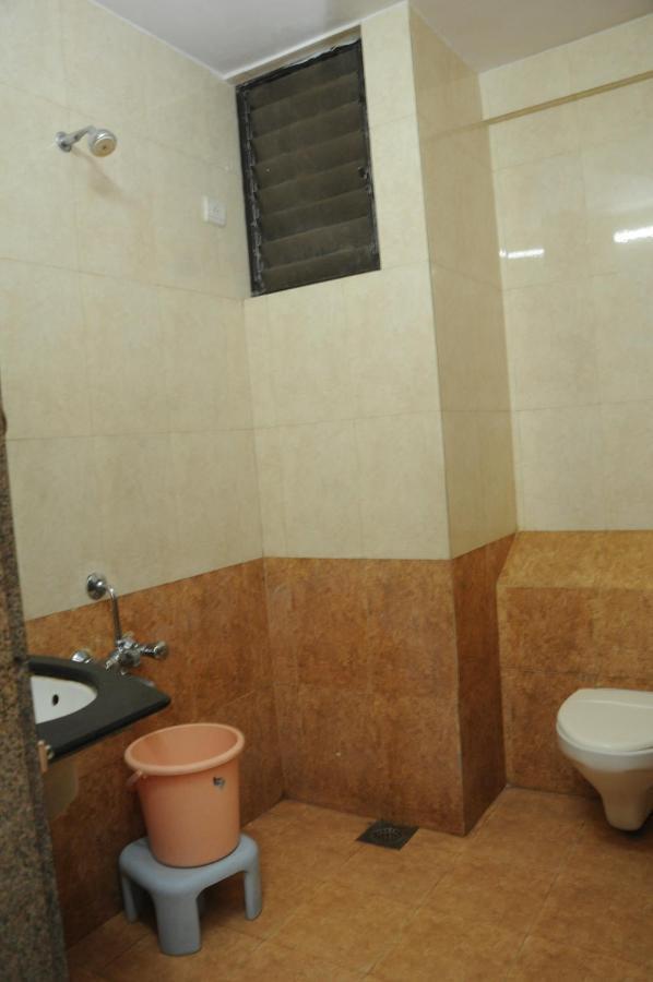 Hotel Bansi Dwarka  Luaran gambar