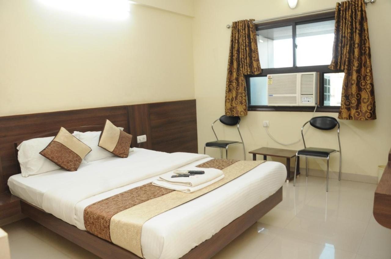 Hotel Bansi Dwarka  Luaran gambar